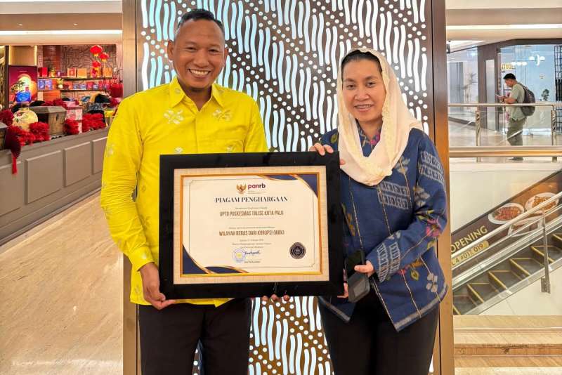 UPTD PUSKESMAS TALISE MERAIH PENGHARGAAN ZONA INTEGRITAS TAHUN 2025